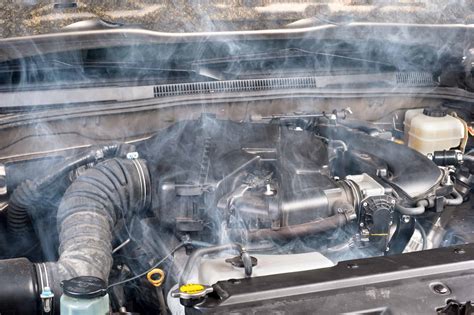 Can Coolant Leak Into the Engine: Signs, Causes, and。